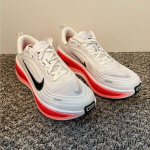 Nike Vomero Plus